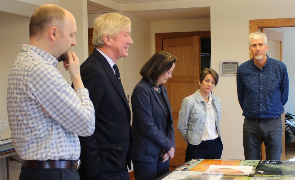 Presidential candidate Weld visits Woodwell Climate