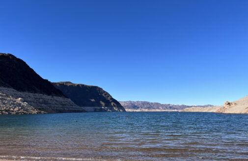 Lake Mead bathtub ring shows dropped water level