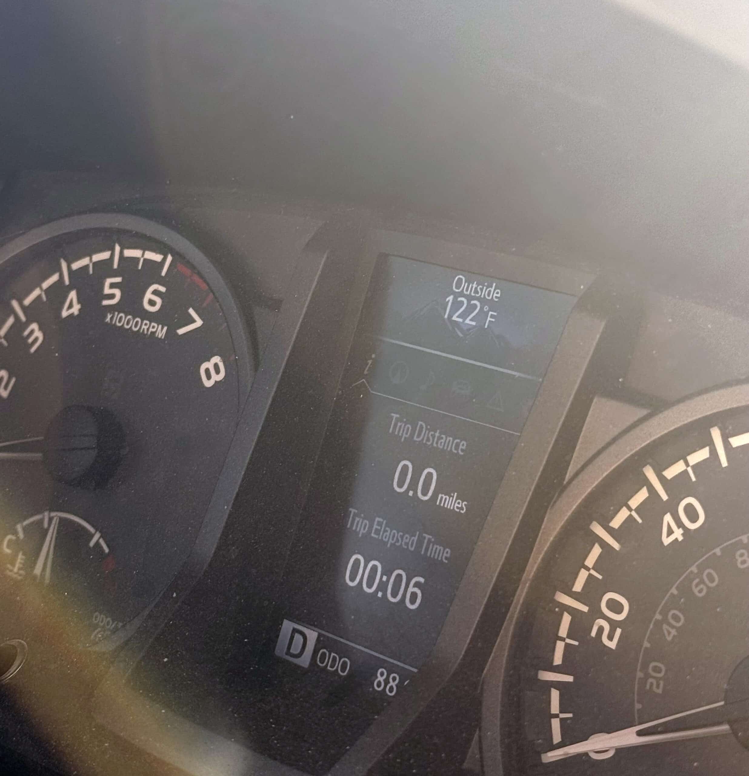 a dashboard showing 122 degrees F